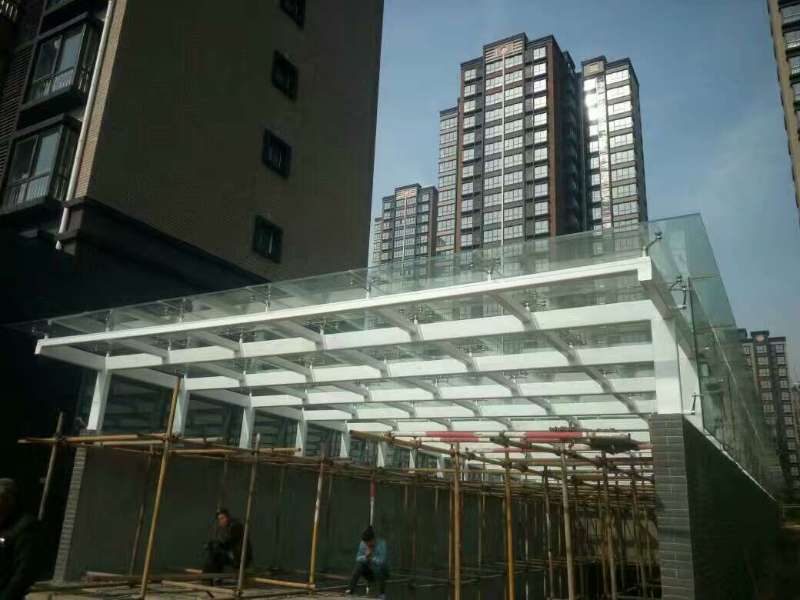 钢化玻璃时代:安全与美观并存的新选择